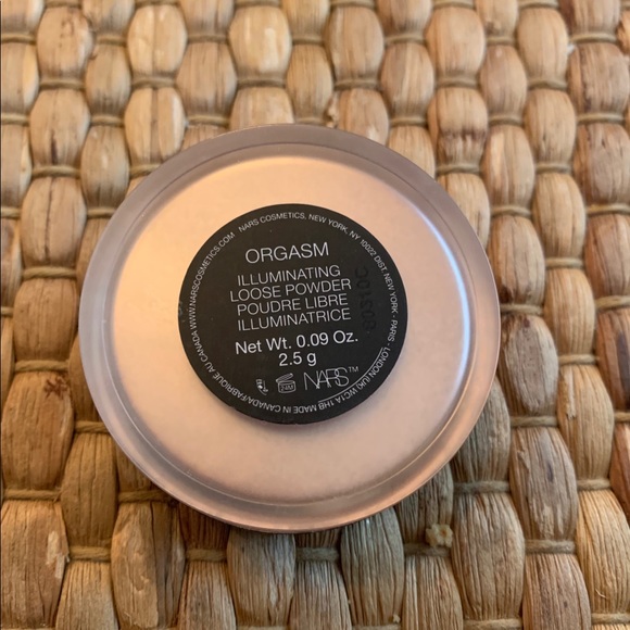 NARS Illuminating Loose Powder Orgasm - Picture 3 of 3